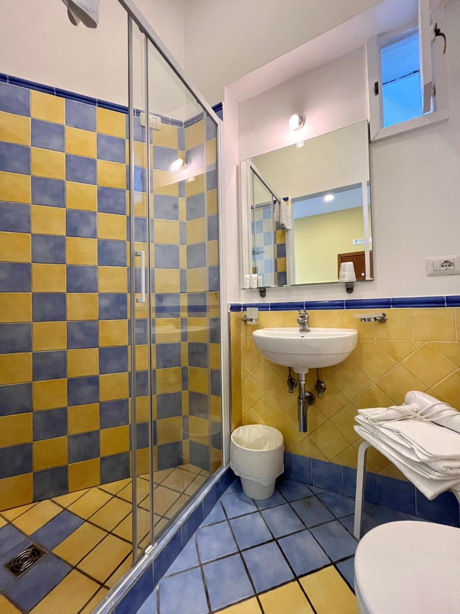 Hotel Sorrento Street View Exteriér fotografie